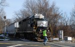 DDRV's RP-1 is crossing the Rosenberry Street grade crossing